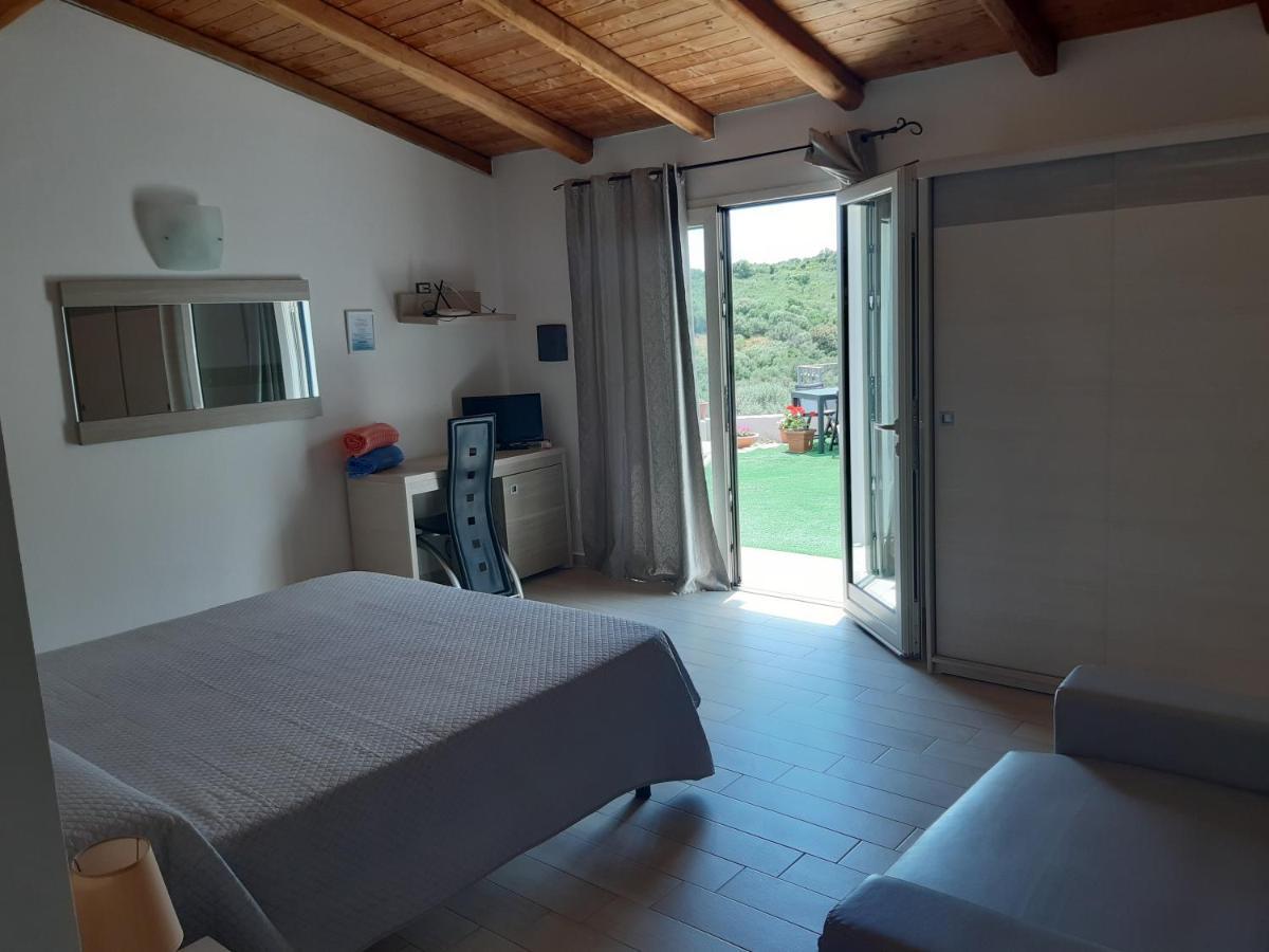 Sole&Sale Bed and Breakfast San Teodoro  Εξωτερικό φωτογραφία