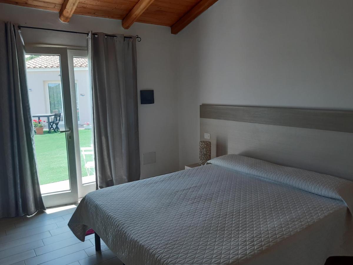 Sole&Sale Bed and Breakfast San Teodoro  Εξωτερικό φωτογραφία