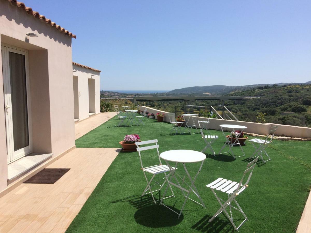 Sole&Sale Bed and Breakfast San Teodoro  Εξωτερικό φωτογραφία