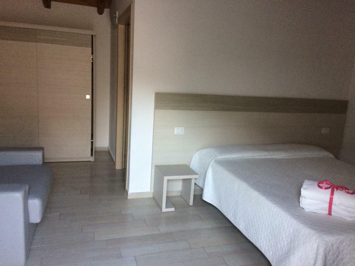 Sole&Sale Bed and Breakfast San Teodoro  Εξωτερικό φωτογραφία