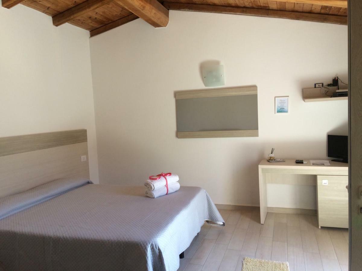 Sole&Sale Bed and Breakfast San Teodoro  Εξωτερικό φωτογραφία